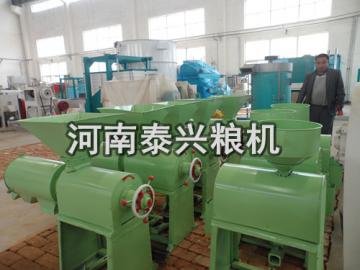玉米脫皮制糝機